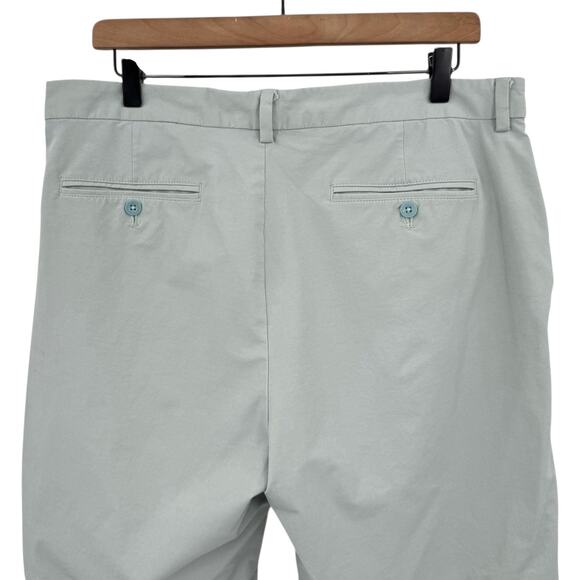 Vineyard Vines On the Go 9" Performance Sage Gray Outdoor Preppy Dad Shorts - Picture 4 of 10